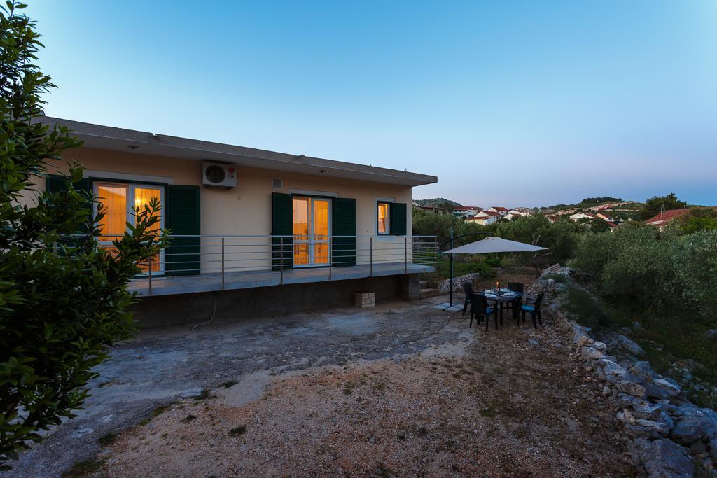 Holiday Home Iris Marina  Exterior foto